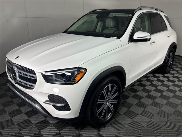 new 2024 Mercedes-Benz GLE 450 car, priced at $77,875