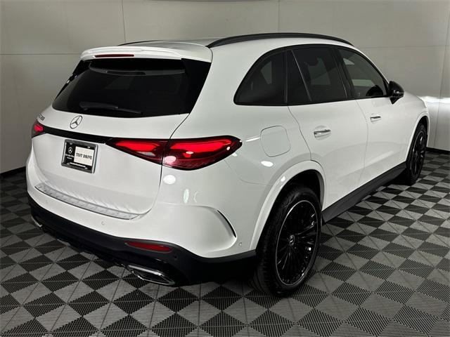 new 2024 Mercedes-Benz GLC 300 car, priced at $59,345