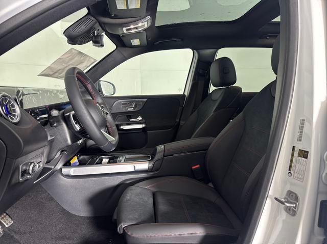 new 2025 Mercedes-Benz GLB 250 car, priced at $53,110