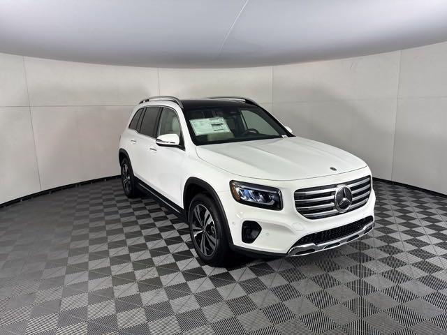 new 2025 Mercedes-Benz GLB 250 car, priced at $52,760