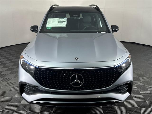 new 2024 Mercedes-Benz EQB 250 car, priced at $61,655