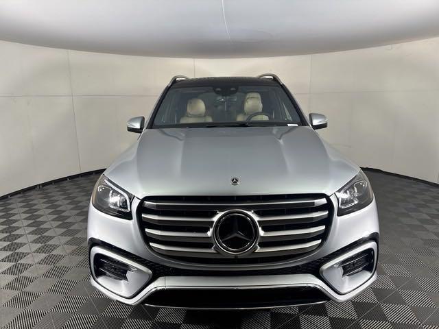 new 2025 Mercedes-Benz GLS 450 car, priced at $104,405