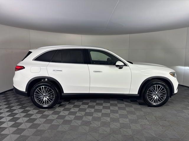 new 2025 Mercedes-Benz GLC 300 car, priced at $54,885