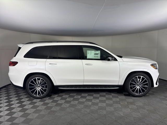 new 2025 Mercedes-Benz GLS 450 car, priced at $102,710