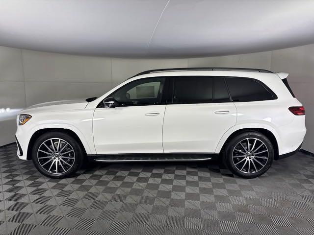 new 2025 Mercedes-Benz GLS 450 car, priced at $102,710