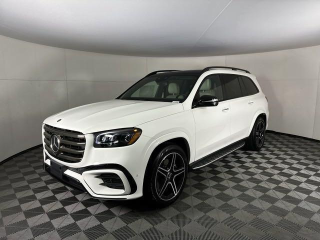 new 2025 Mercedes-Benz GLS 450 car, priced at $97,980