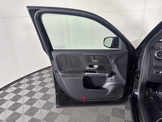used 2024 Mercedes-Benz GLB 250 car, priced at $40,000