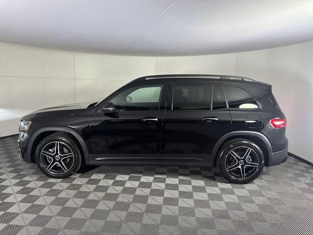 used 2024 Mercedes-Benz GLB 250 car, priced at $40,000
