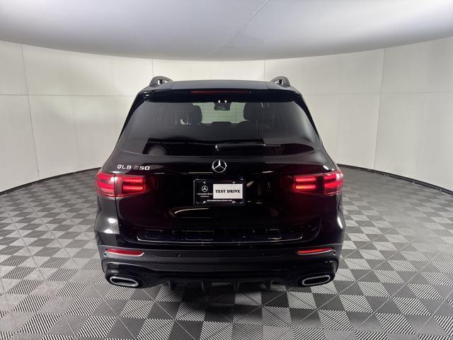 used 2024 Mercedes-Benz GLB 250 car, priced at $40,000