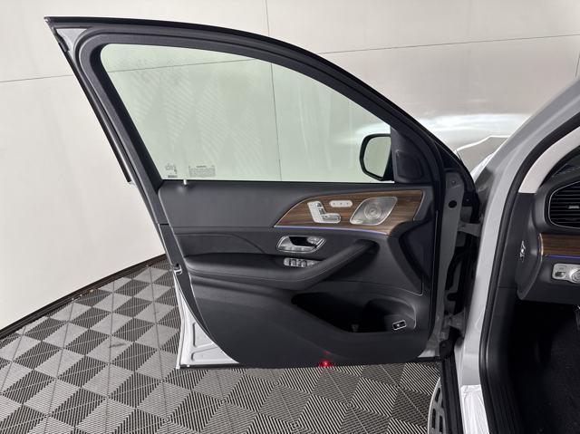 new 2025 Mercedes-Benz GLE 350 car, priced at $76,985
