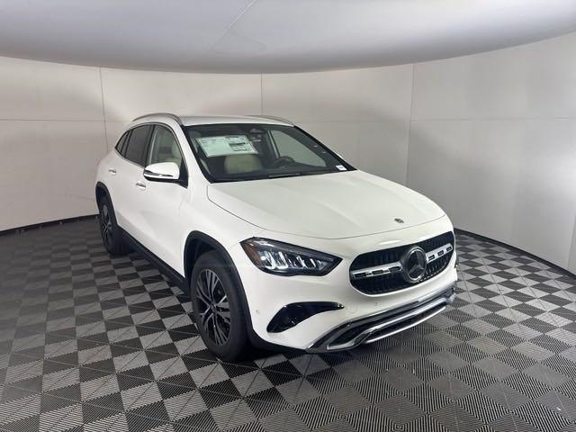 new 2025 Mercedes-Benz GLA 250 car, priced at $44,345