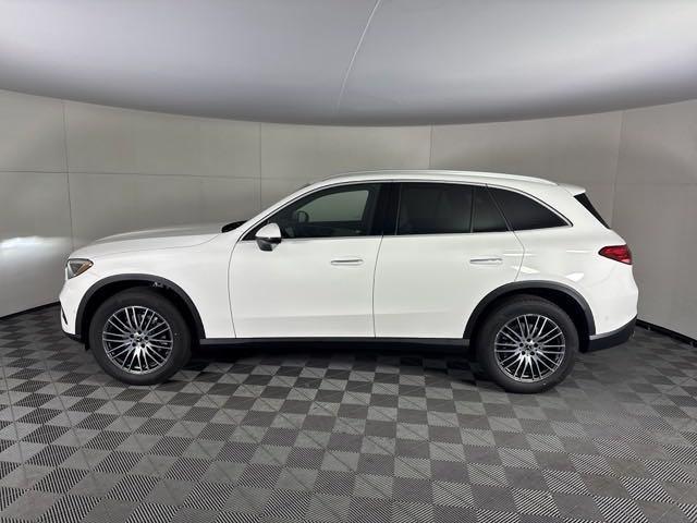 new 2025 Mercedes-Benz GLC 300 car, priced at $53,385