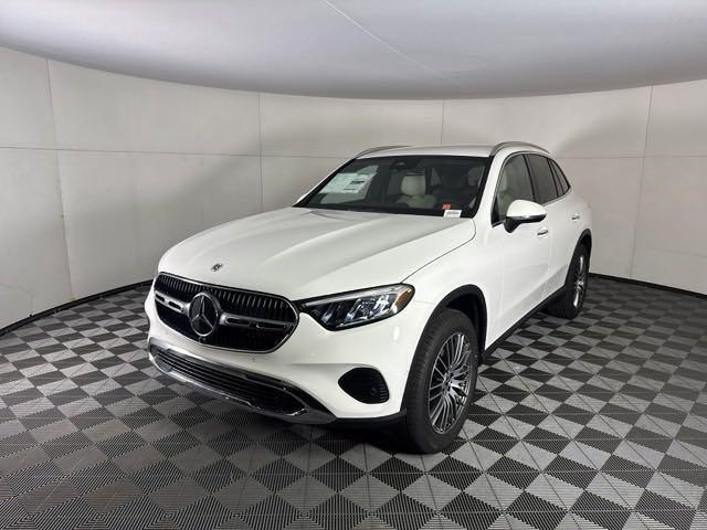 new 2025 Mercedes-Benz GLC 300 car, priced at $53,385