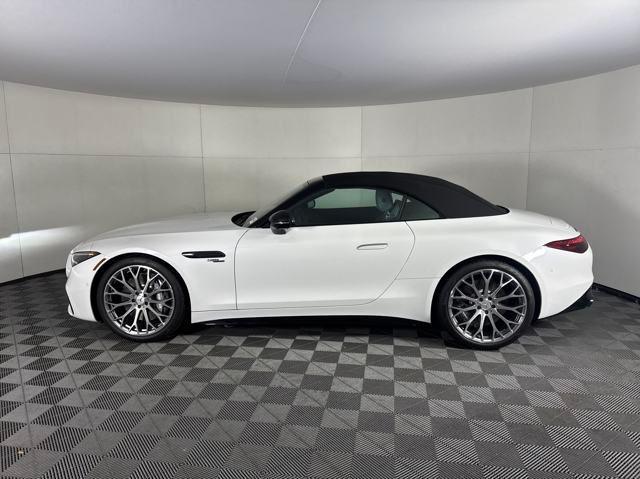 new 2025 Mercedes-Benz AMG SL 43 car, priced at $123,660