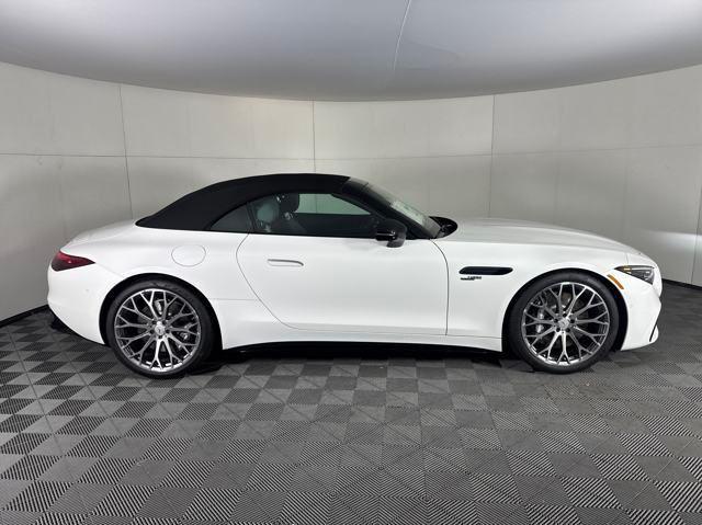 new 2025 Mercedes-Benz AMG SL 43 car, priced at $123,660