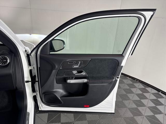 new 2025 Mercedes-Benz GLB 250 car, priced at $56,210