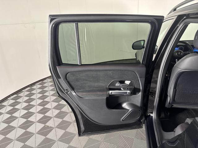 used 2024 Mercedes-Benz GLB 250 car, priced at $41,000