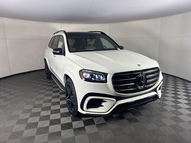 new 2025 Mercedes-Benz GLS 450 car, priced at $99,675