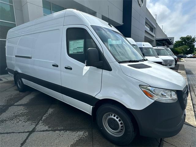 new 2024 Mercedes-Benz Sprinter 2500 car, priced at $64,593