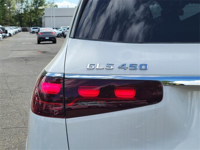 new 2025 Mercedes-Benz GLS 450 car, priced at $97,043
