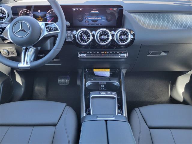 new 2025 Mercedes-Benz GLA 250 car, priced at $47,295