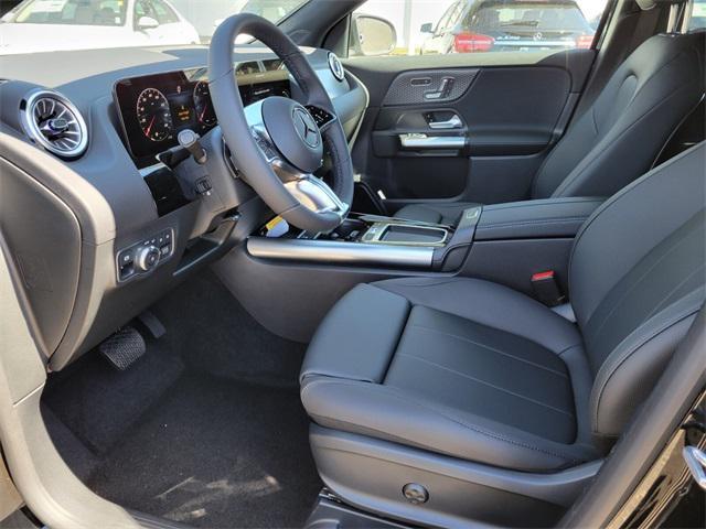 new 2025 Mercedes-Benz GLA 250 car, priced at $47,295