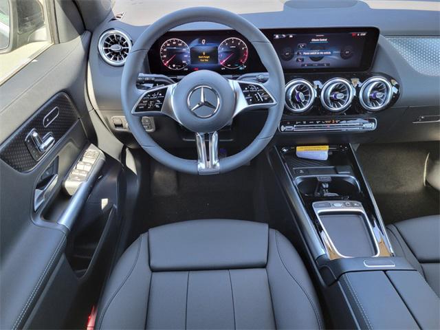 new 2025 Mercedes-Benz GLA 250 car, priced at $47,295