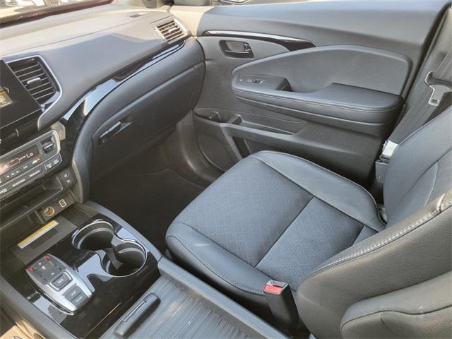 used 2022 Honda Passport car, priced at $35,887
