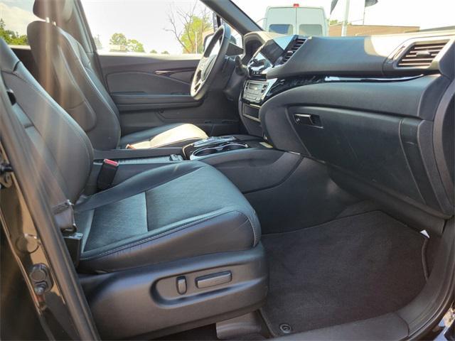 used 2022 Honda Passport car, priced at $35,887