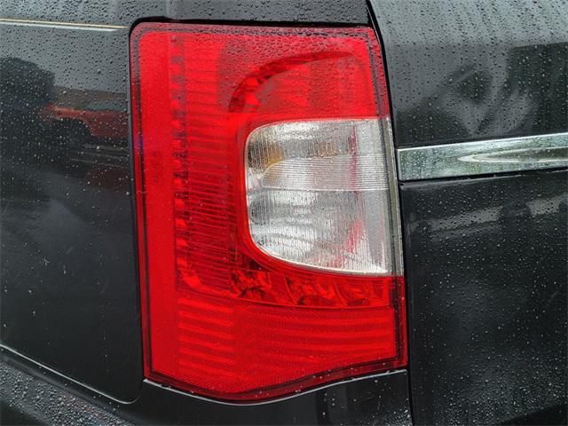 used 2014 Chrysler Town & Country car, priced at $6,998
