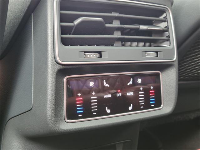 used 2021 Audi SQ7 car, priced at $53,997