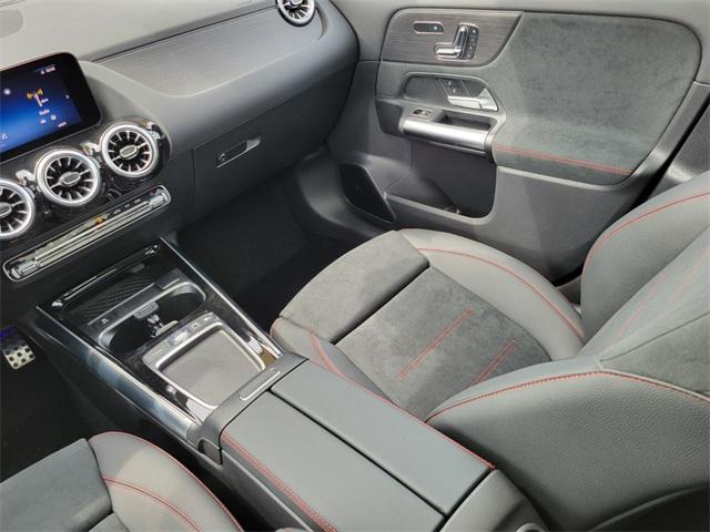 new 2025 Mercedes-Benz GLA 250 car, priced at $53,460