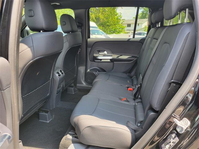 new 2025 Mercedes-Benz GLB 250 car, priced at $51,095