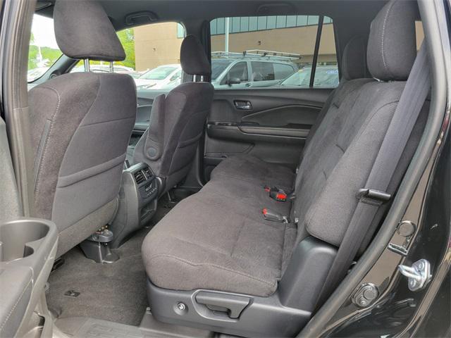 used 2022 Honda Pilot car, priced at $29,995