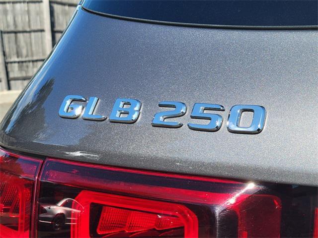used 2021 Mercedes-Benz GLB 250 car, priced at $28,189