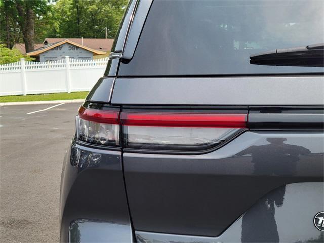 used 2018 Jeep Grand Cherokee car, priced at $19,994
