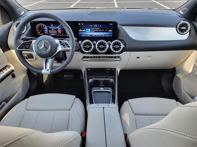 new 2025 Mercedes-Benz GLA 250 car, priced at $51,125