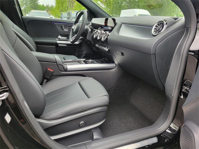 new 2025 Mercedes-Benz GLA 250 car, priced at $47,295