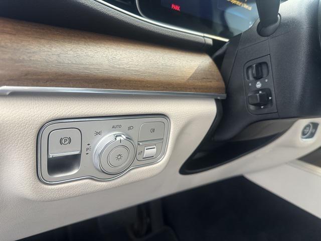 used 2022 Mercedes-Benz GLE 350 car, priced at $47,997