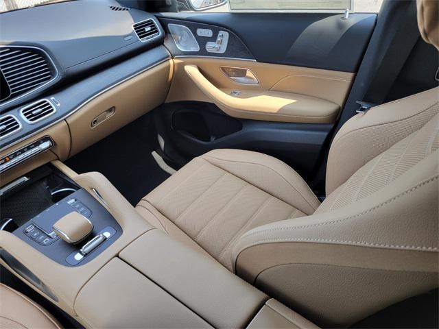 new 2025 Mercedes-Benz GLS 450 car, priced at $101,945