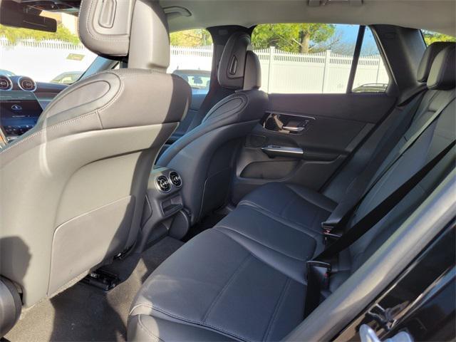 new 2025 Mercedes-Benz GLC 350e car, priced at $61,400