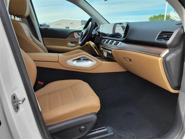 new 2026 Mercedes-Benz GLE 450 car, priced at $81,485