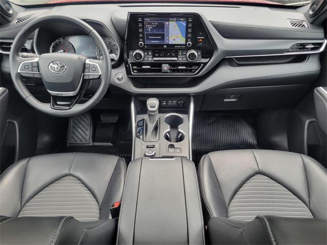 used 2022 Toyota Highlander car, priced at $43,995