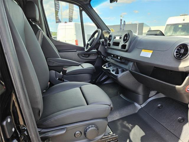 new 2025 Mercedes-Benz Sprinter 2500 car, priced at $73,688