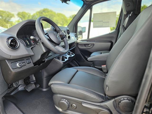 new 2025 Mercedes-Benz Sprinter 2500 car, priced at $73,688