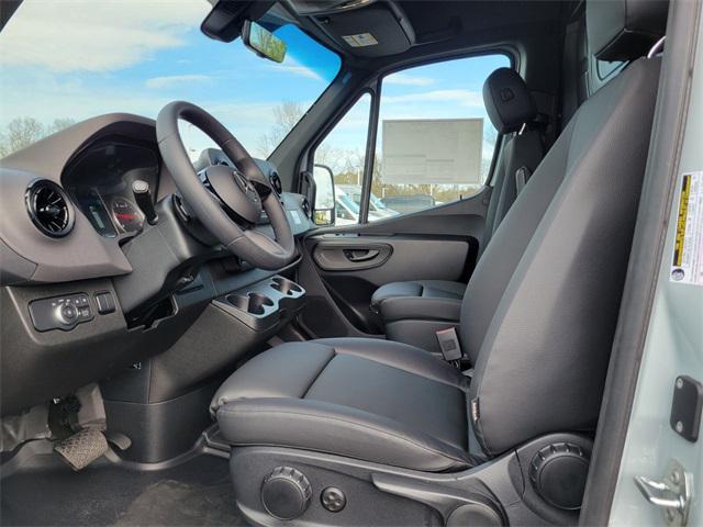 new 2025 Mercedes-Benz Sprinter 2500 car, priced at $72,123
