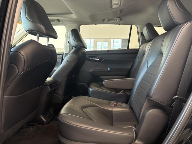 used 2023 Toyota Highlander car, priced at $39,497