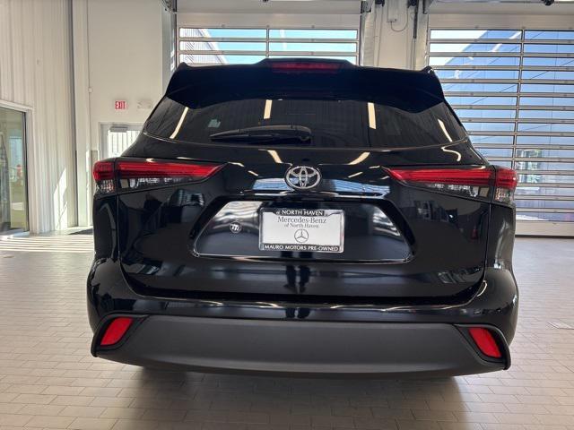 used 2023 Toyota Highlander car, priced at $39,497