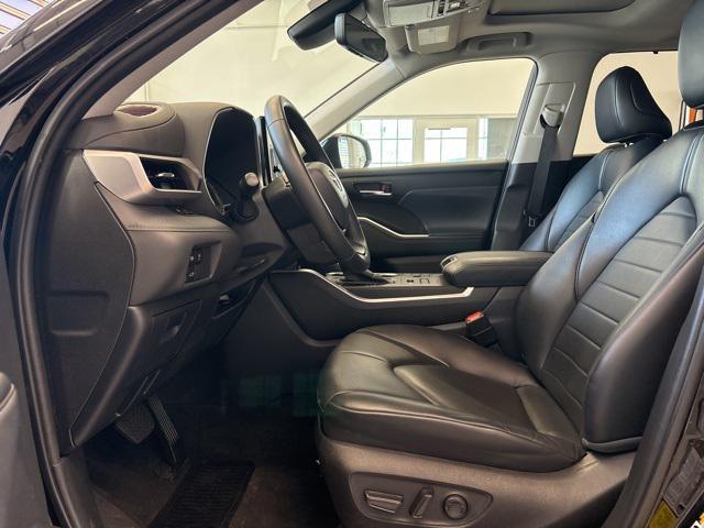 used 2023 Toyota Highlander car, priced at $39,497