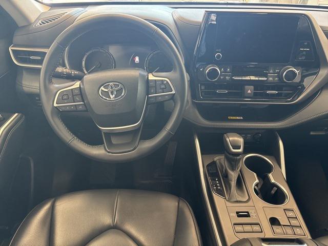used 2023 Toyota Highlander car, priced at $39,497